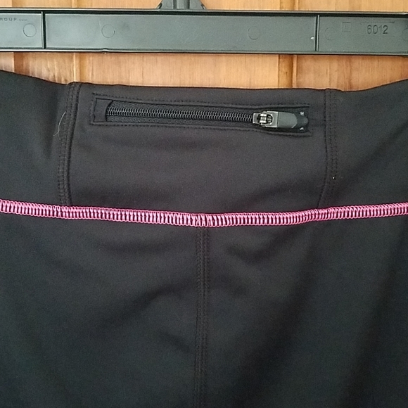 Under Armour All Season Gear Leggings - Picture 3 of 4
